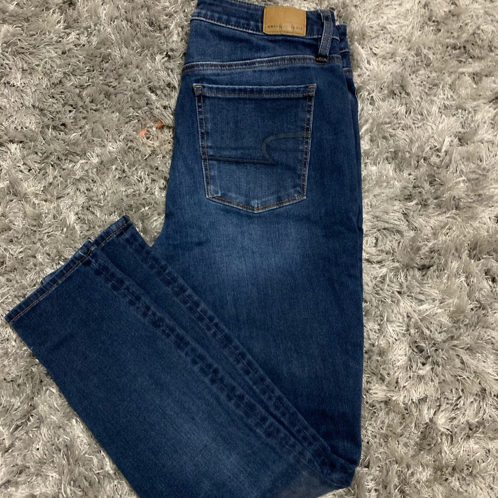 AMERICAN EAGLE JEANS IN GREAT CONDITON